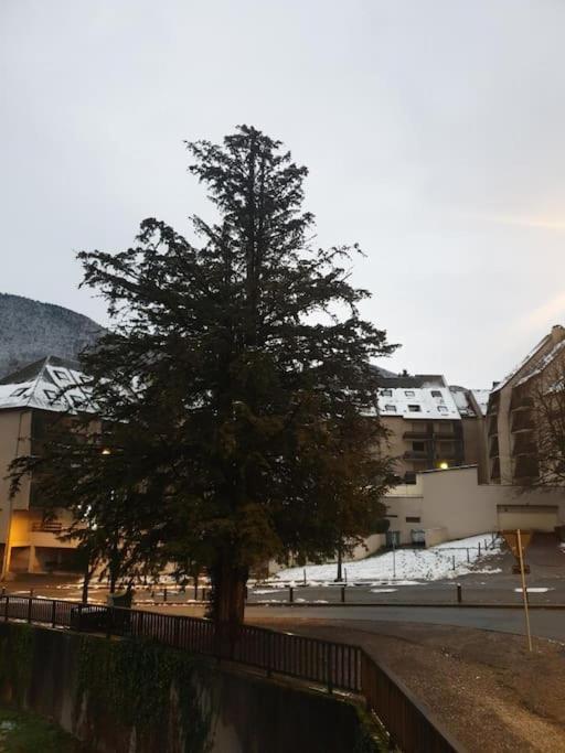 Appartement Au Pied Des Telecabines Res La Soulan Bagneres-de-Luchon Exterior photo